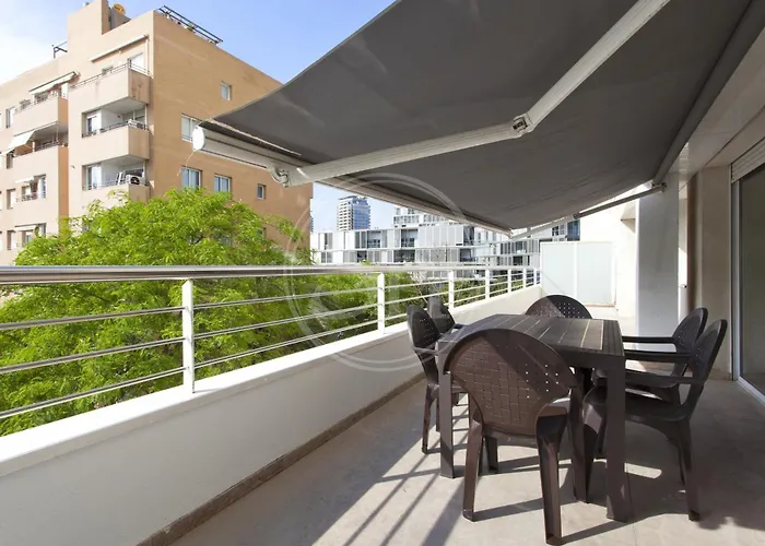 Close To The With Terrace *